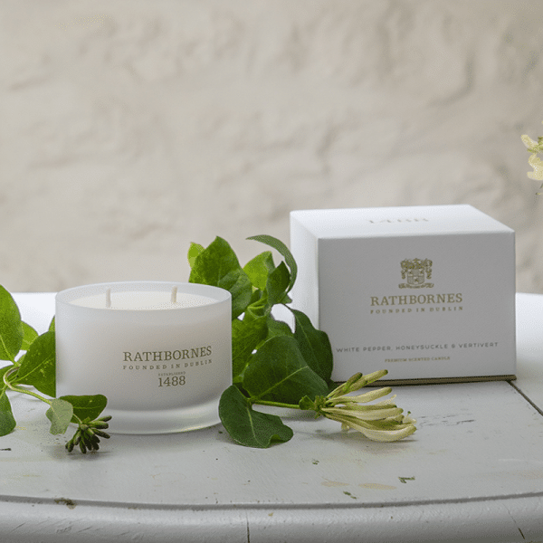 White Pepper, Honeysuckle & Vertivert Scented Classic Candle by Rathbornes