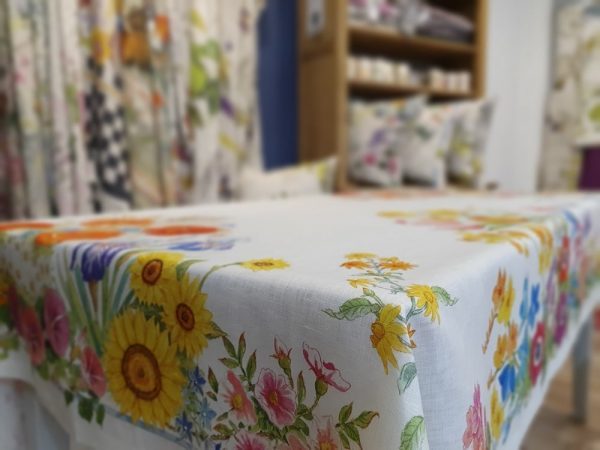 Floralia Tablecloth - 100% Linen Made in Italy