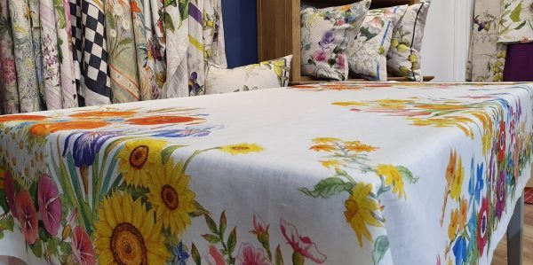 Floralia Tablecloth - 100% Linen Made in Italy